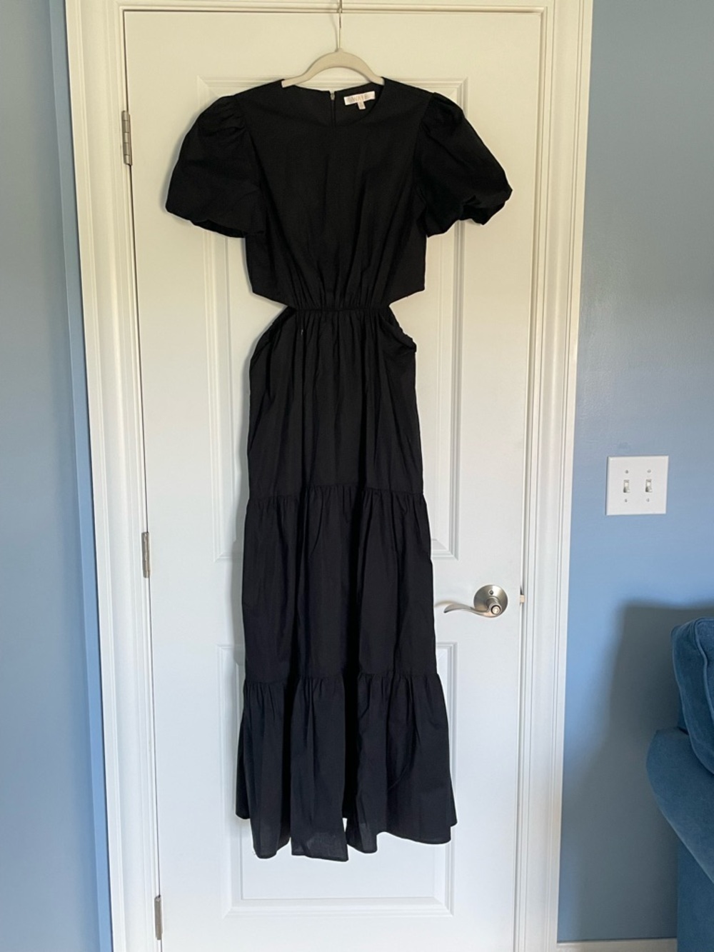WAYF Women's Black Plaza Cut Out Tiered Maxi Dress Size Small 54424 - Picture 4 of 16